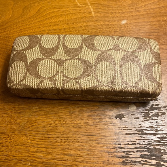 Coach Burgundy & Toffee Sunglasses in Brown Signature C Case - Picture 11 of 15